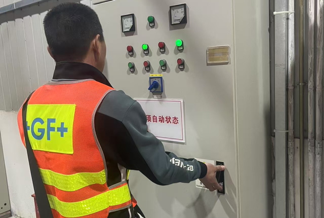 學(xué)校消防電氣控制柜更換模塊的流程